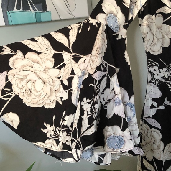 πHPπLulus Floral Print Shift Dress - Picture 5 of 6